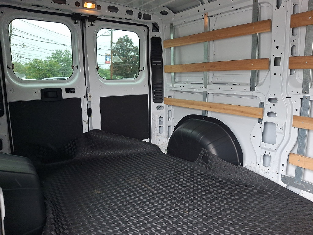 Used 2025 RAM ProMaster 2500 w/ U-Haul Equipment Group FWD image 11