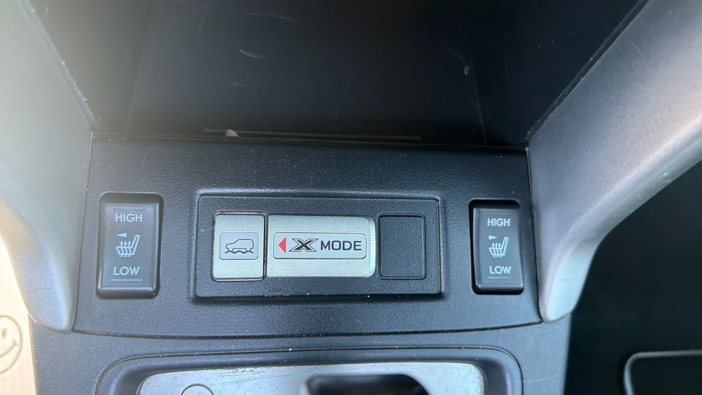 Used 2015 Subaru Forester 2.5i Limited AWD/4WD image 18