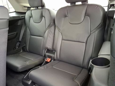 New 2026 Volvo XC90 B6 Ultra w/ Lounge Package image 6