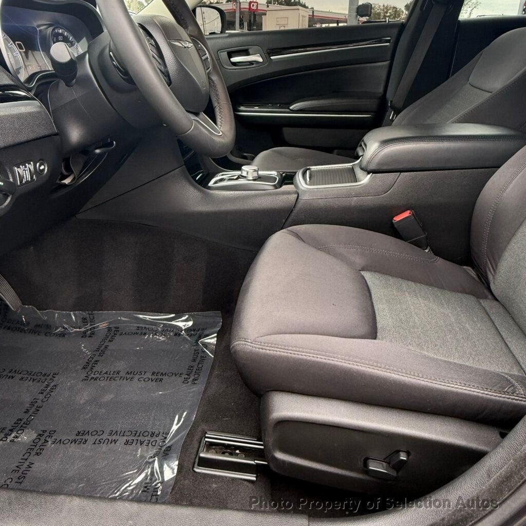 Used 2023 Chrysler 300 Touring w/ Sport Appearance Package RWD image 37