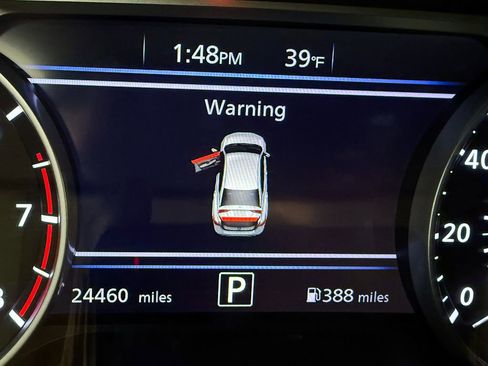 Certified 2022 Nissan Sentra SR image 28