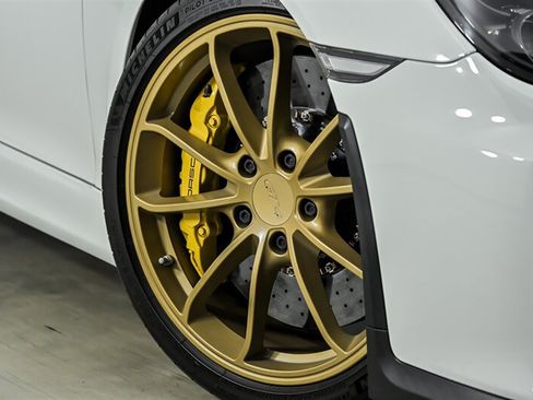 Used 2016 Porsche Cayman GT4 RWD image 4