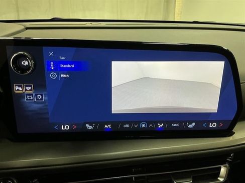 New 2026 Chevrolet Traverse LT w/ LPO, Floor Liner Package FWD image 15
