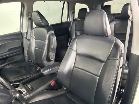 Used 2019 Honda Pilot EX-L image 11