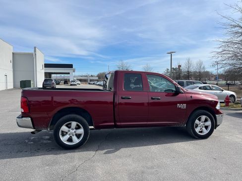 Used 2024 RAM 1500 Classic SLT image 9