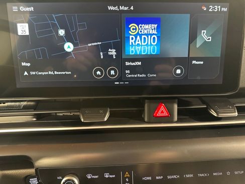 New 2026 Kia Carnival FWD image 17