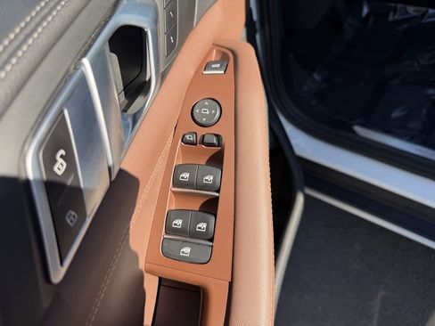 Used 2023 BMW X5 xDrive45e w/ Executive Package image 14