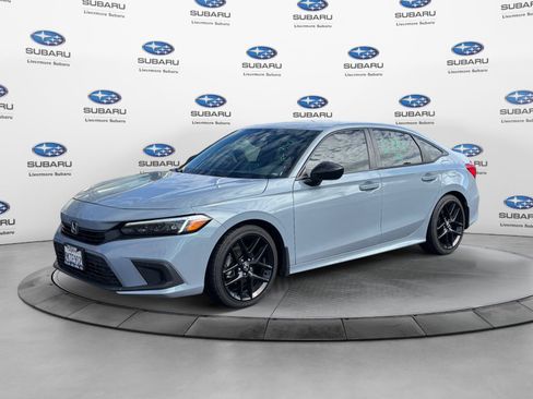 Used 2024 Honda Civic Sport image 1