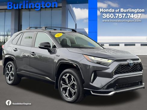 Used 2023 Toyota RAV4 XSE w/ Weather Package AWD/4WD image 8