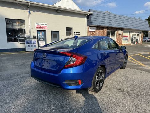 Used 2018 Honda Civic EX-T image 9