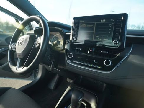 Used 2022 Toyota Corolla SE image 31