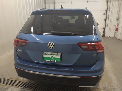 Used 2018 Volkswagen Tiguan SE FWD image 7