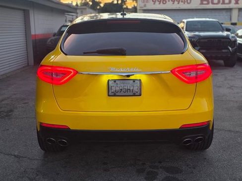 Used 2017 Maserati Levante image 7