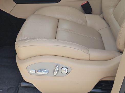 Used 2026 Porsche Macan image 23