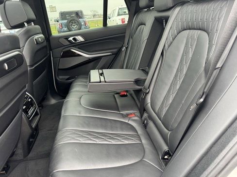 Used 2025 BMW X5 xDrive50e image 30