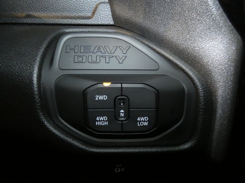 Used 2025 RAM 2500 Tradesman AWD/4WD image 17