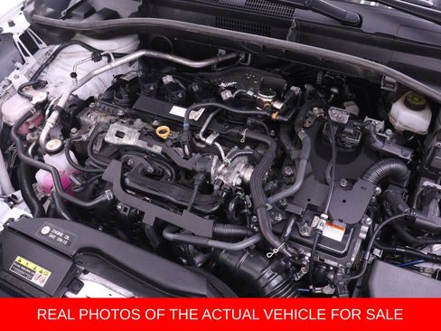 Used 2024 Toyota Corolla Cross AWD Hybrid image 17