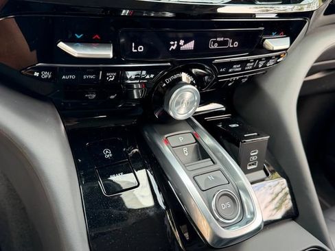 New 2026 Acura MDX w/ Technology Package FWD image 16