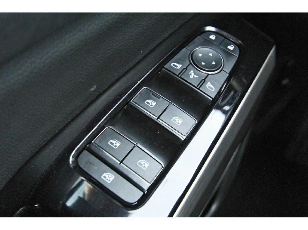 Used 2023 Nissan Pathfinder Platinum w/ Lighting Package (N93) FWD image 25