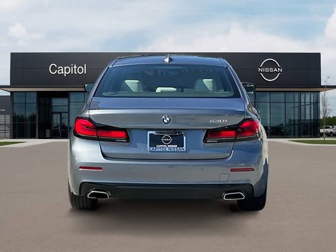 Used 2022 BMW 530i w/ Premium Package image 6