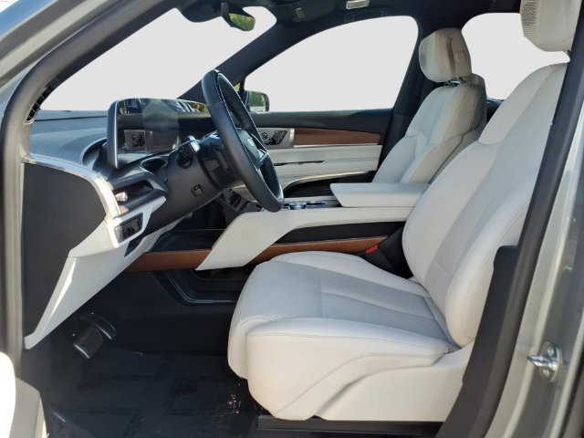 Used 2026 Cadillac Vistiq Sport AWD/4WD image 12