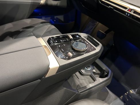 Used 2026 BMW iX xDrive45 w/ Premium Package image 42