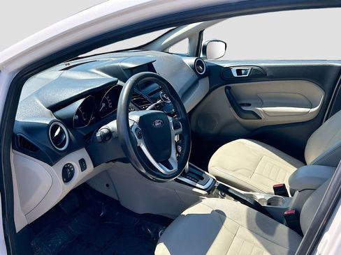 Used 2016 Ford Fiesta Titanium FWD image 9