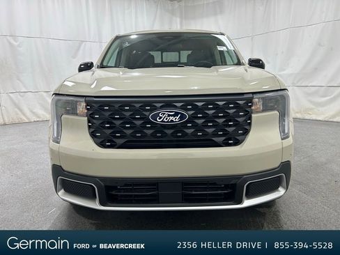 New 2025 Ford Maverick Lariat image 3