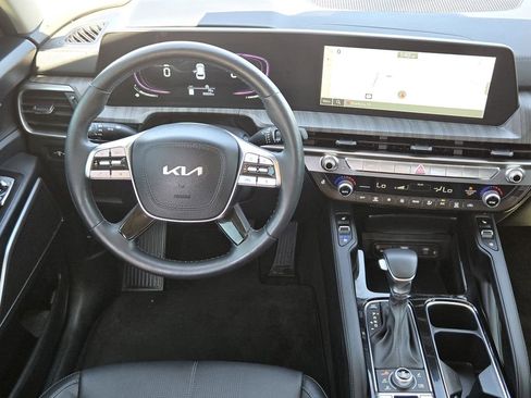 Certified 2024 Kia Telluride EX w/ EX Captain's Chair Package image 26
