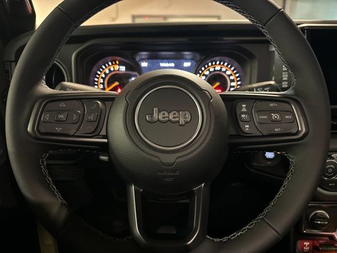 New 2026 Jeep Gladiator Rubicon AWD/4WD image 22