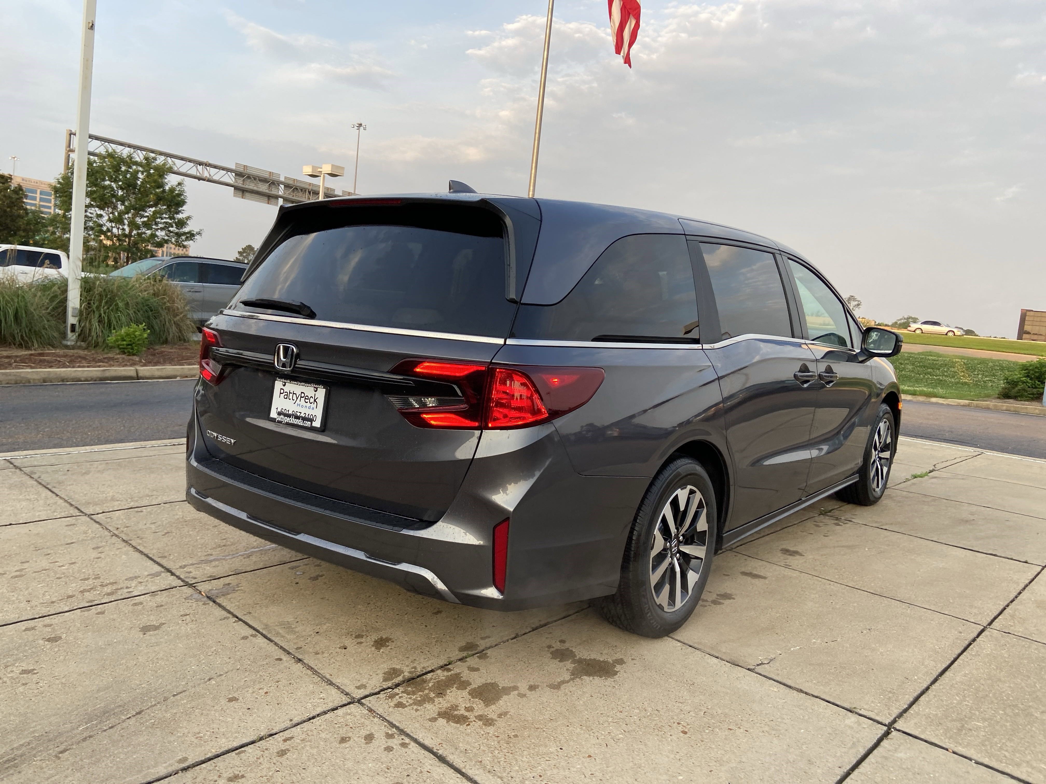 New 2027 Honda Odyssey EX-L image 10