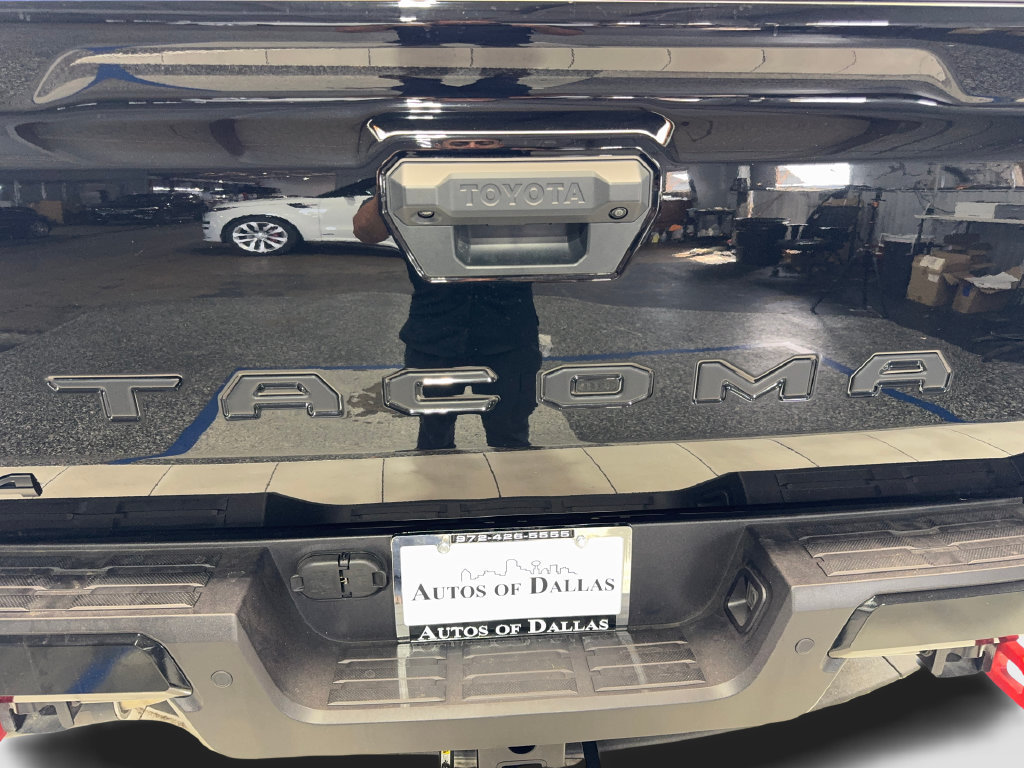 Used 2025 Toyota Tacoma TRD Off-Road w/ TRD Off Road Premium Package AWD/4WD image 23