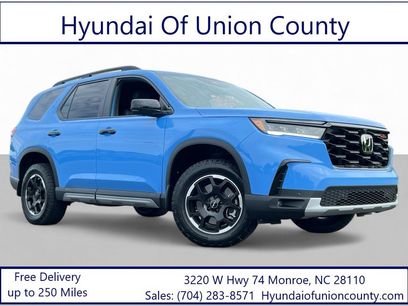 Used 2025 Honda Pilot TrailSport