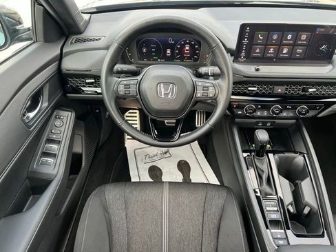 Used 2025 Honda Accord Sport image 14