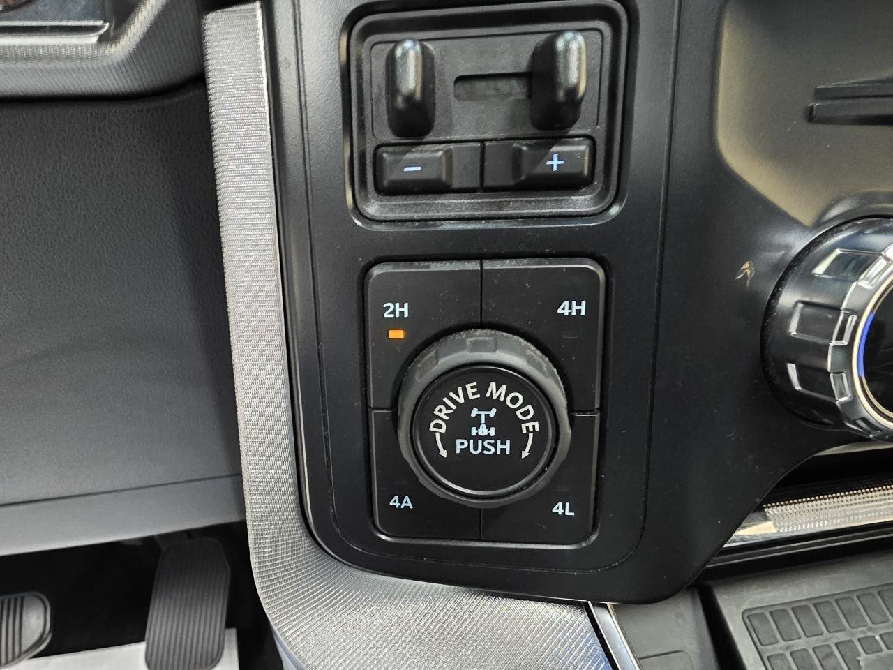 Used 2022 Ford F150 Platinum w/ Equipment Group 701A High AWD/4WD image 38