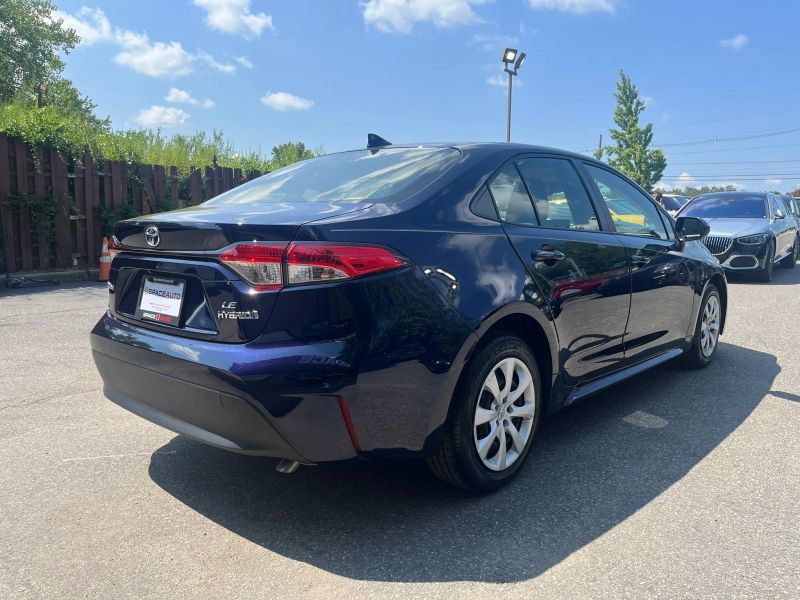 Used 2024 Toyota Corolla LE FWD image 8