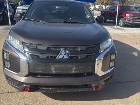 Used 2020 Mitsubishi Outlander Sport ES image 2