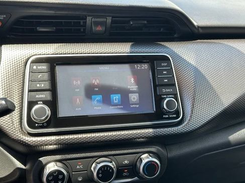 Used 2020 Nissan Kicks S FWD image 22
