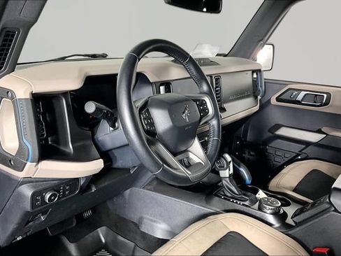 Used 2022 Ford Bronco Wildtrak AWD/4WD image 16