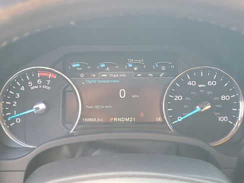 Used 2018 Ford F250 Lariat w/ Chrome Package image 27