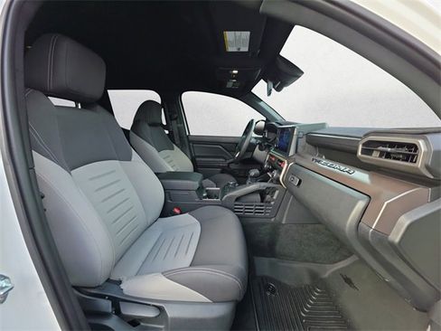 Used 2024 Toyota Tacoma TRD Sport image 15