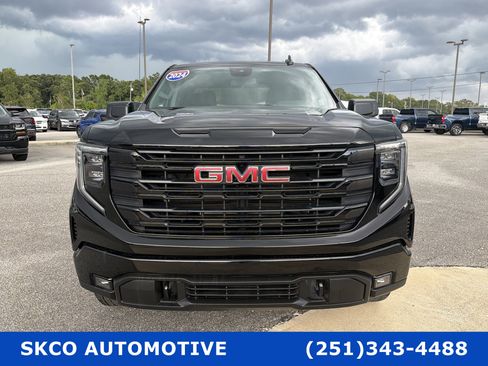 Used 2024 GMC Sierra 1500 Elevation AWD/4WD image 8