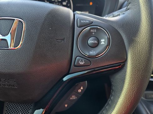 Used 2021 Honda HR-V EX-L image 25