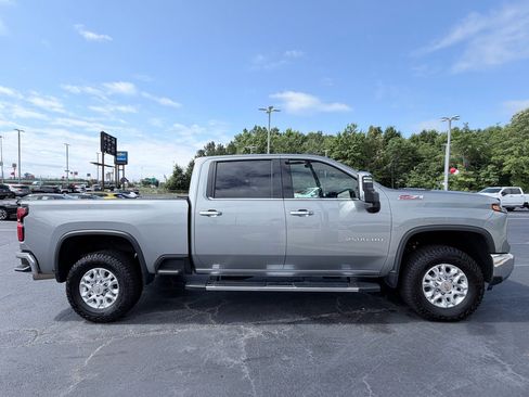 Used 2024 Chevrolet Silverado 2500 LTZ w/ LTZ Plus Package AWD/4WD image 4