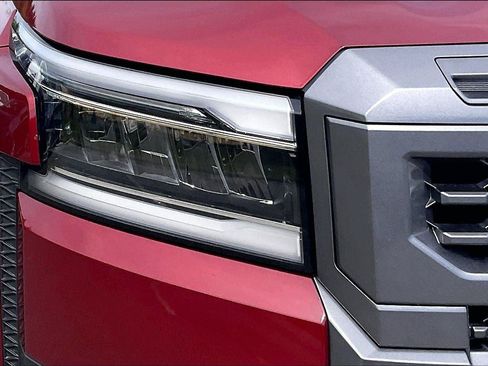 Certified 2025 Nissan Frontier SL AWD/4WD image 28