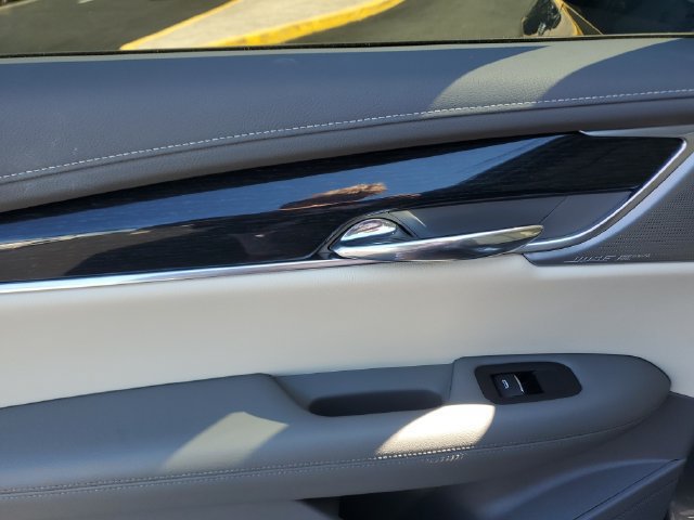 Certified 2024 Cadillac XT6 Premium Luxury w/ LPO, Premium Carpet Package FWD image 16