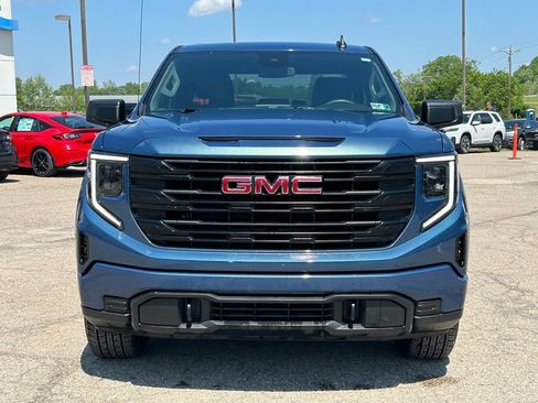 Used 2024 GMC Sierra 1500 Pro w/ Graphite Edition AWD/4WD image 2