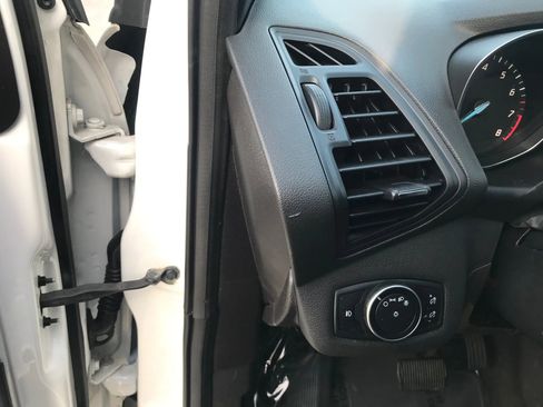 Used 2016 Ford Escape SE image 12