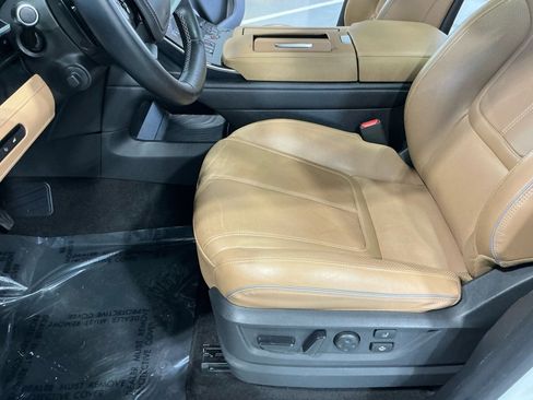 Used 2025 INFINITI QX80 Sensory image 19