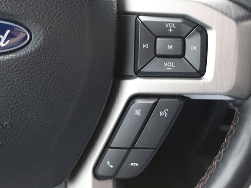 Used 2022 Ford F250 Platinum w/ FX4 Off-Road Package image 27